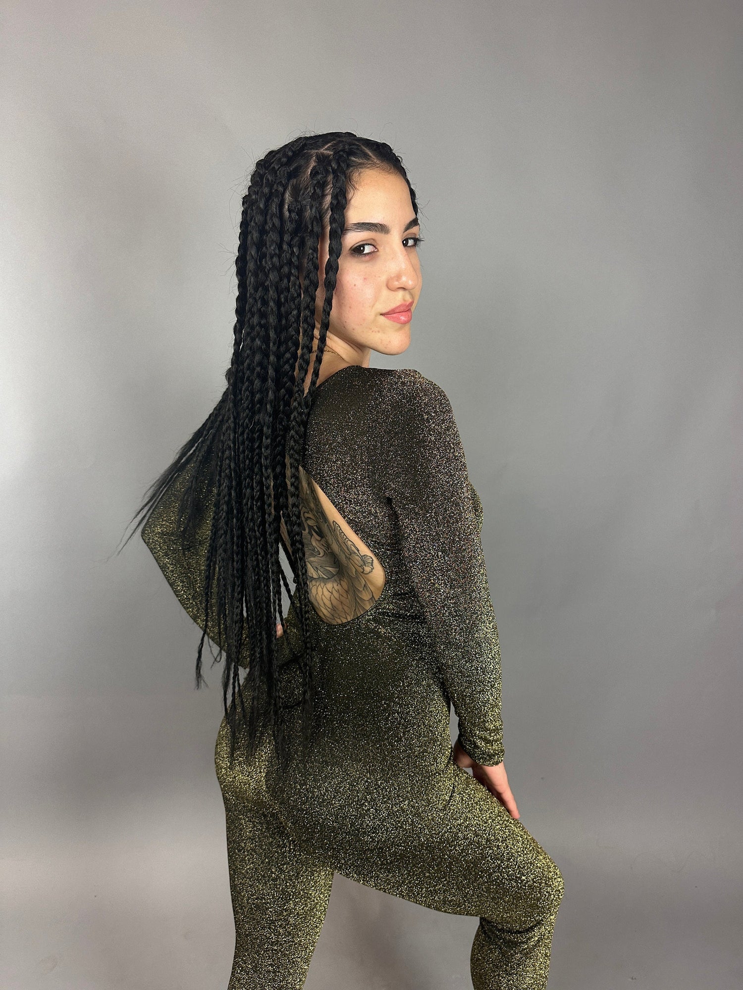 Grey Stretchy Shiny Jumpsuit, Open Back Full Bodysuit, Full Sleeves Catsuit, Scoop Neck
