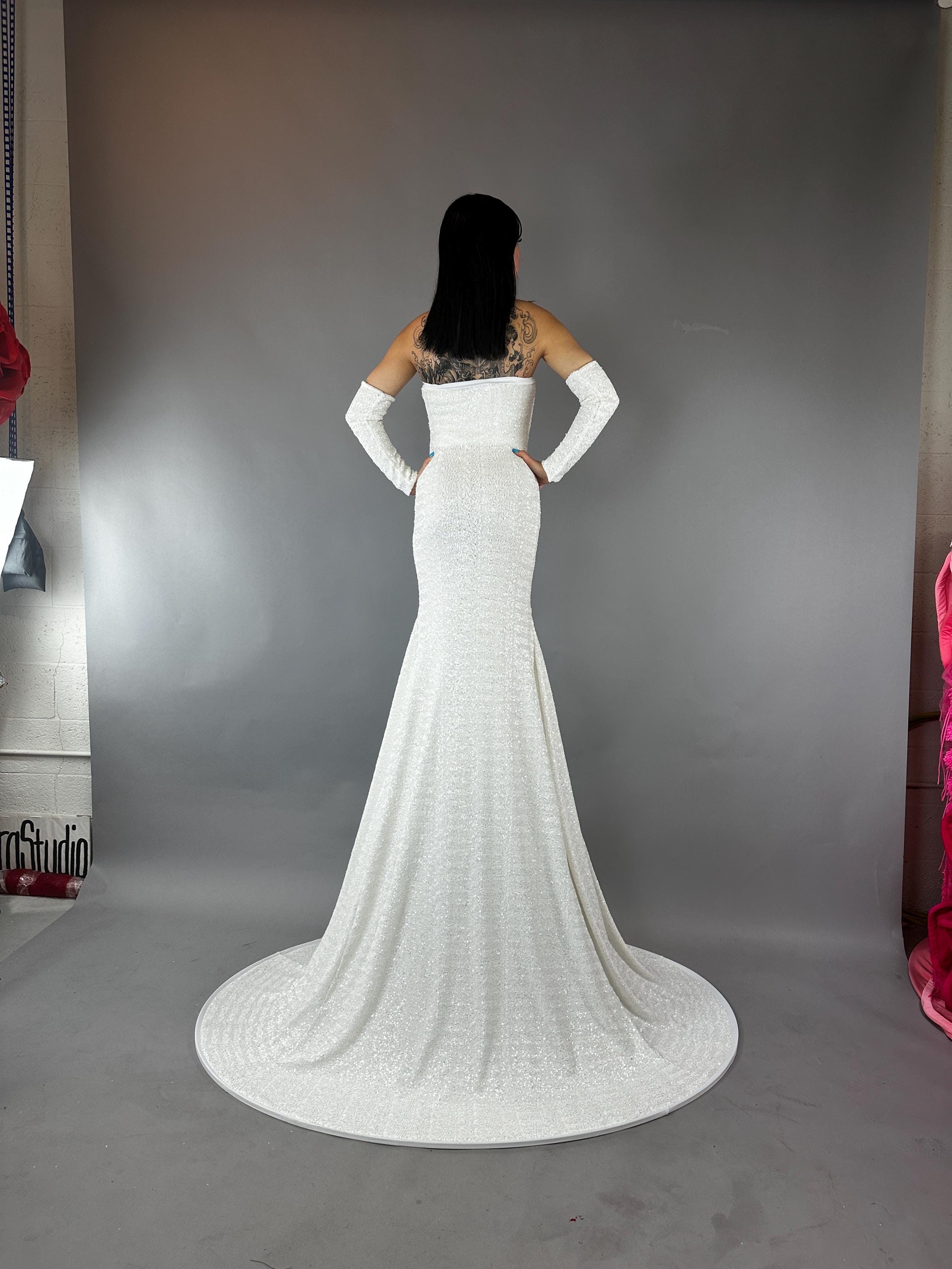 Glamorous Oversized Sequin Gown for Tall Showgirl Performers - Dazzling Event Costume