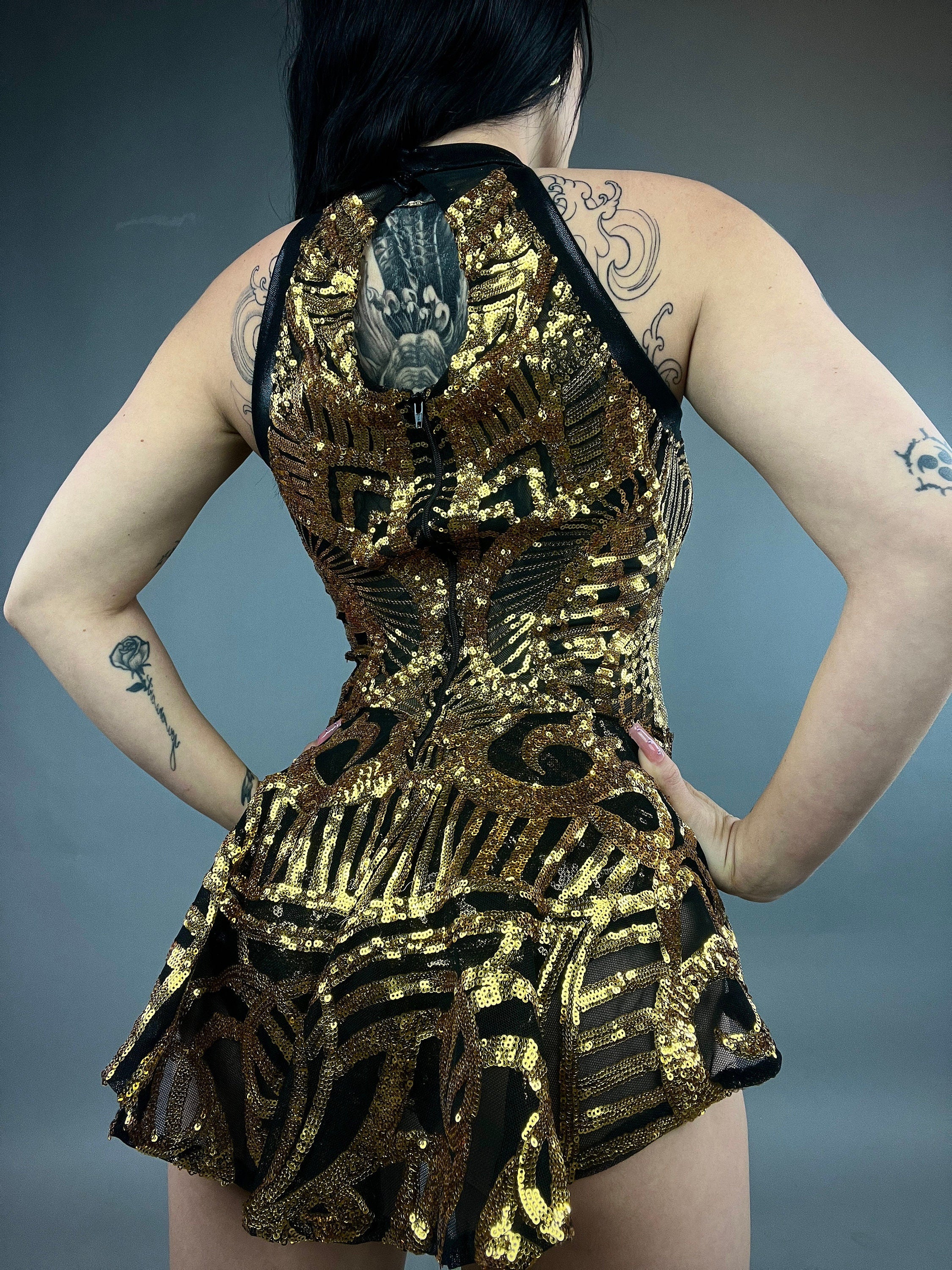 Glamorous Black &amp; Gold Sequin Leotard: Show Girl Costume, Salsa Dancer Bodysuit, Exotic Dance Wear