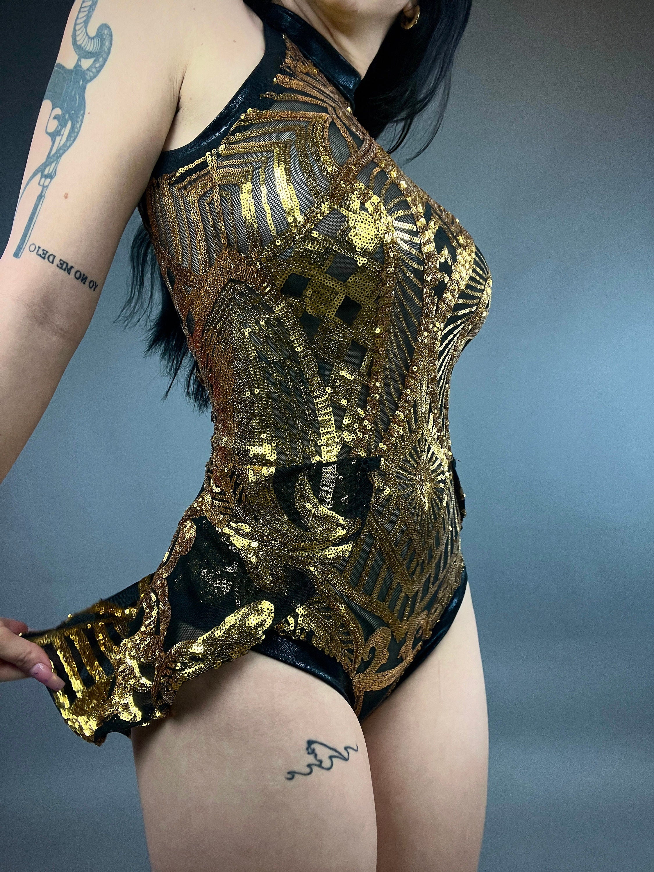 Glamorous Black &amp; Gold Sequin Leotard: Show Girl Costume, Salsa Dancer Bodysuit, Exotic Dance Wear