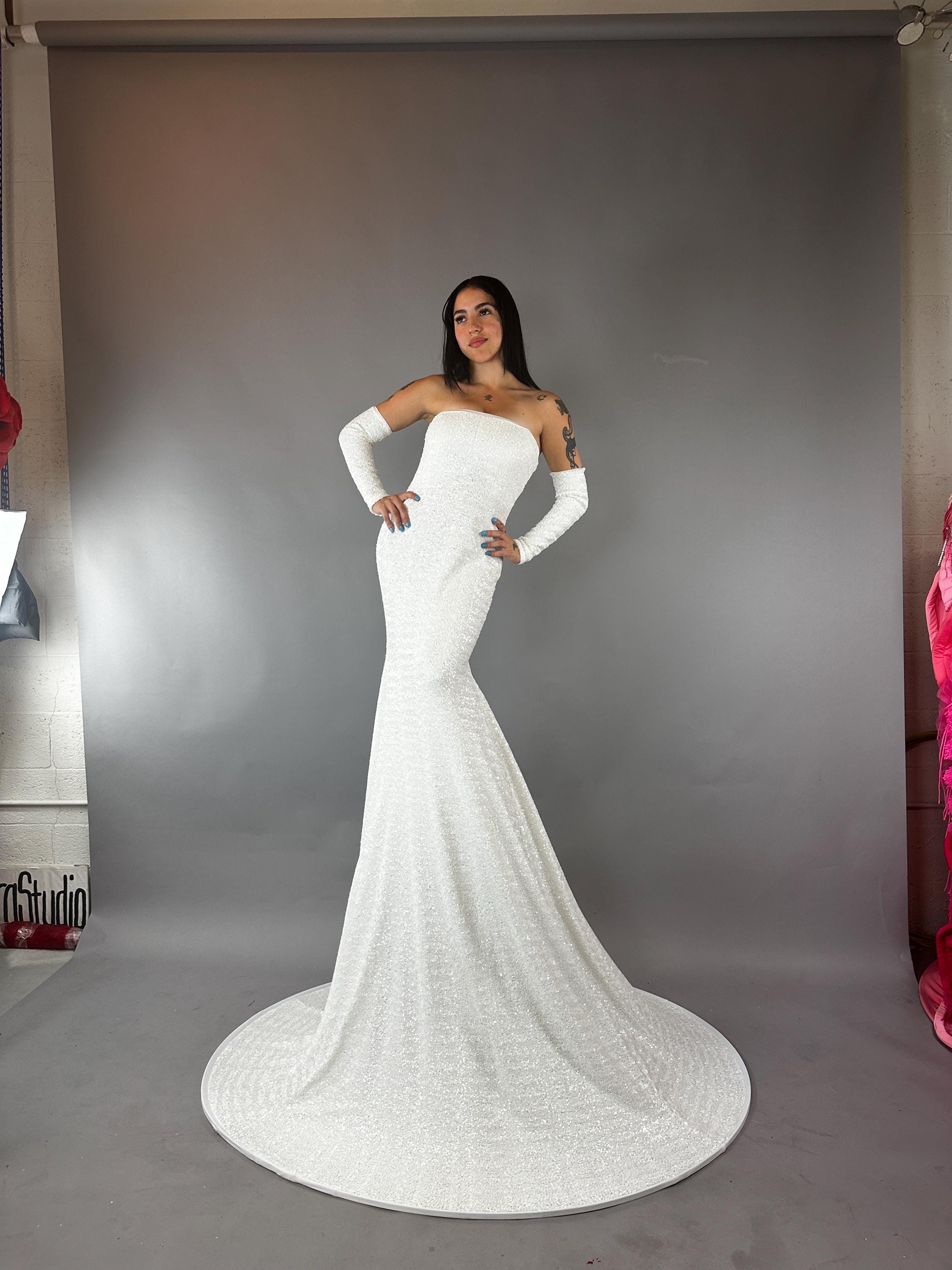 Glamorous Oversized Sequin Gown for Tall Showgirl Performers - Dazzling Event Costume