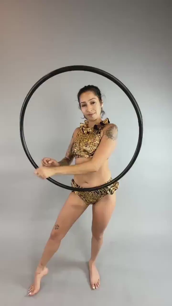 Gold Snake Print Dance Costume, Metallic Spandex Set, Halter Crop Top and High Waist Shorts, Pole Dance Outfit, Performance Wear