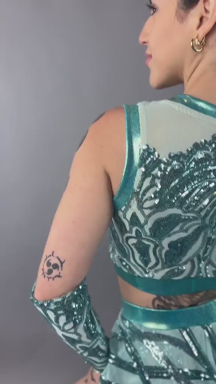 Turquoise Sequin Dance Costume, Floral Mesh Spandex Set, V Neck Crop Top and High Waist Shorts, Pole Dance Outfit, Arm Sleeves
