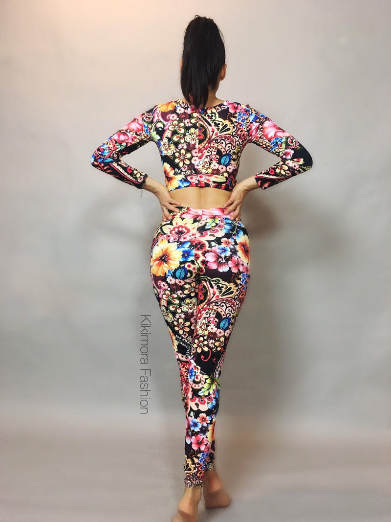 Moda real en gente real | Chicisimo | Floral pants, Fashion, Floral pants  outfit
